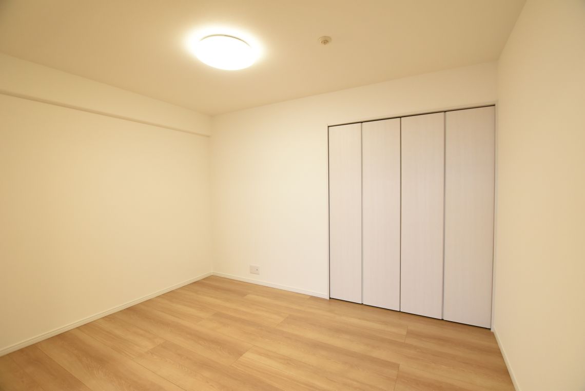 サーパス中津留居室