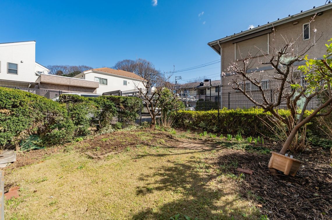 ライオンズマンション京王堀之内庭