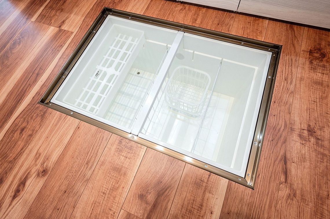 フォートンヒルズＣ棟収納