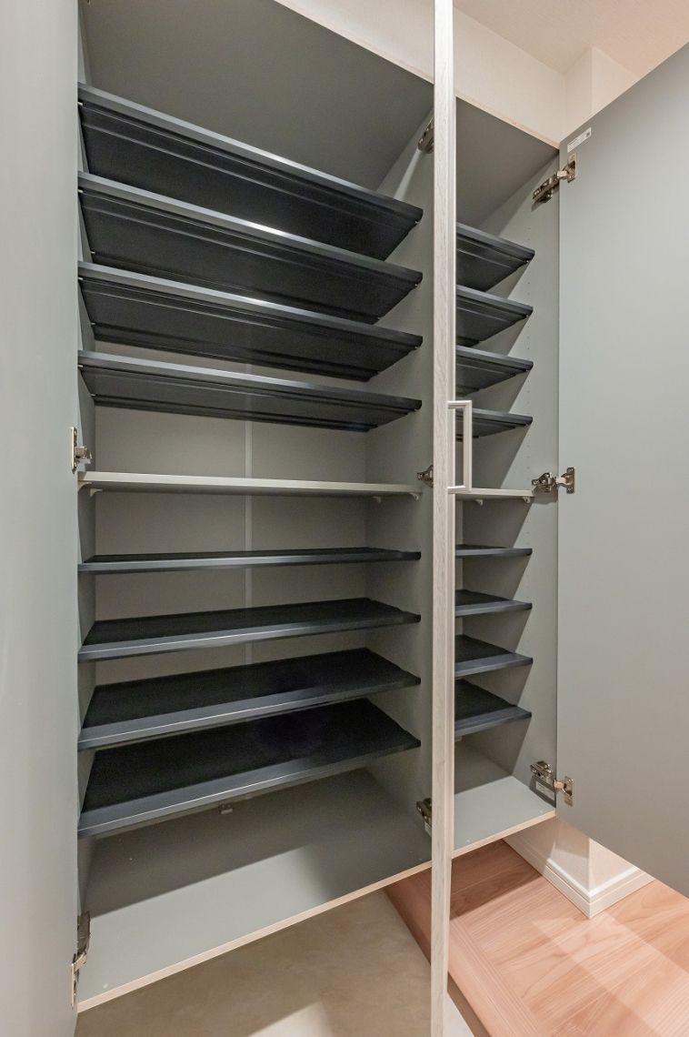 ライオンズマンション北綾瀬第７収納