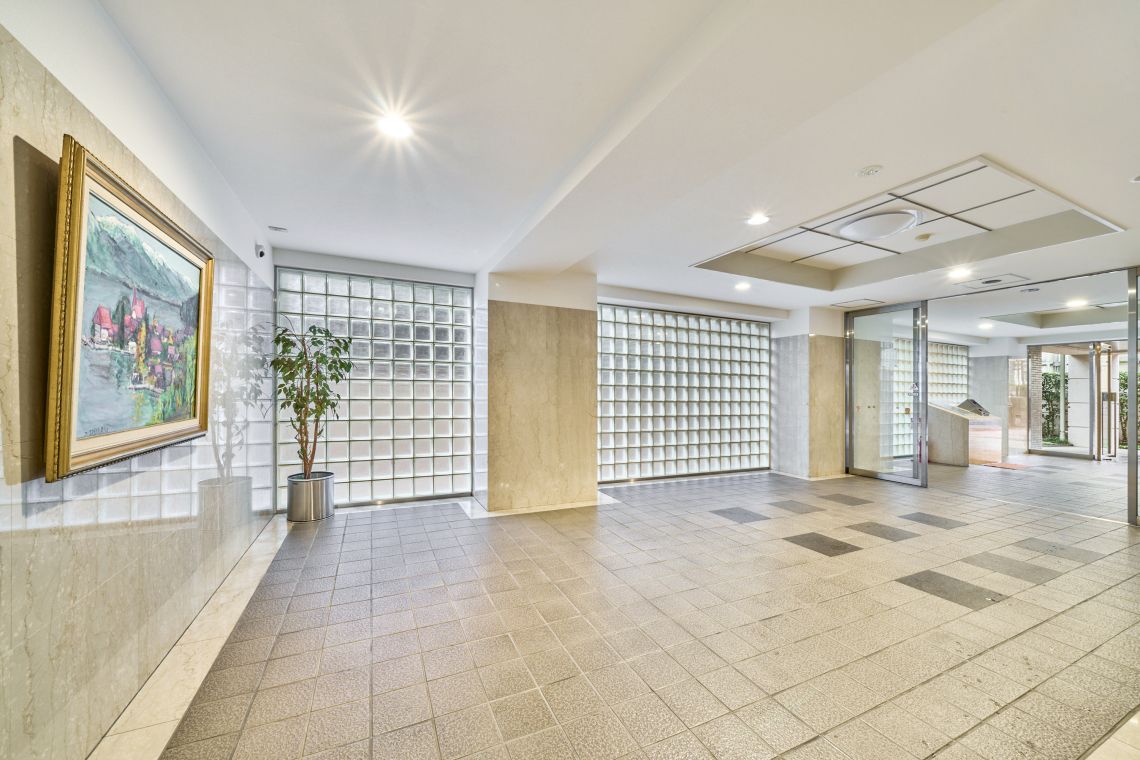 サーパス南福岡ロビー