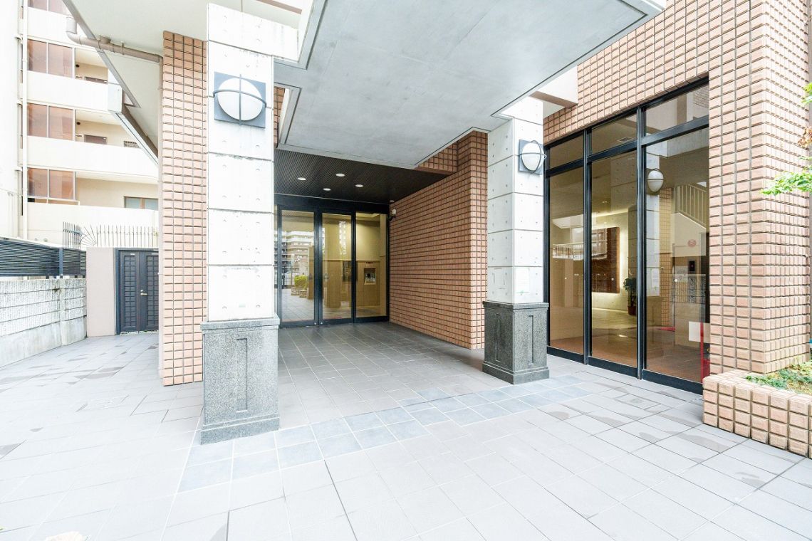 ライオンズマンション新梅田第２エントランス