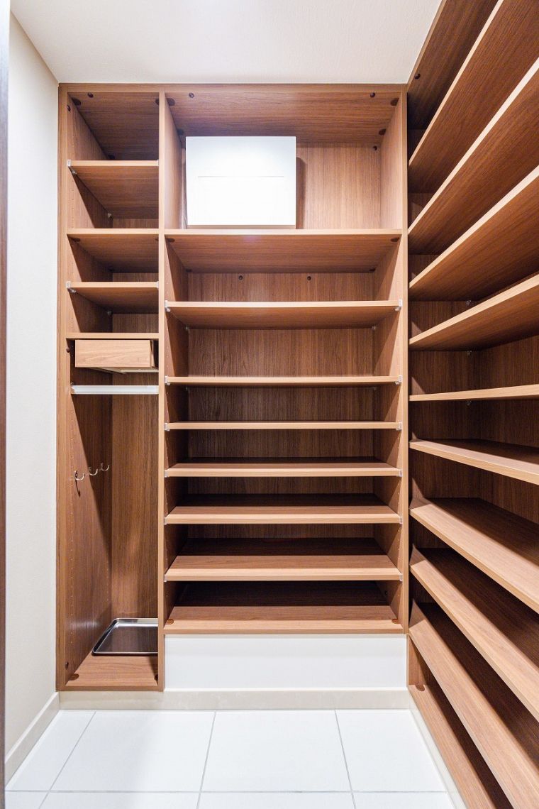 ウエリスタワー谷町四丁目収納