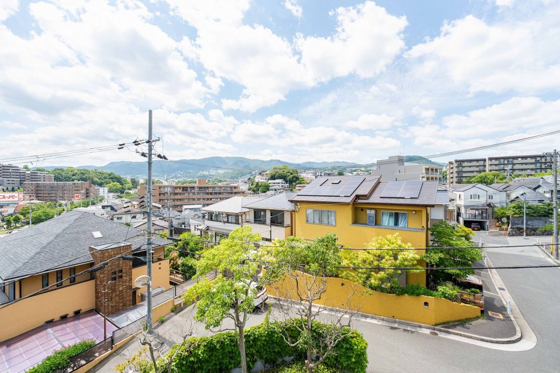 ライオンズマンション西宮高座　Ｂ棟バルコニー