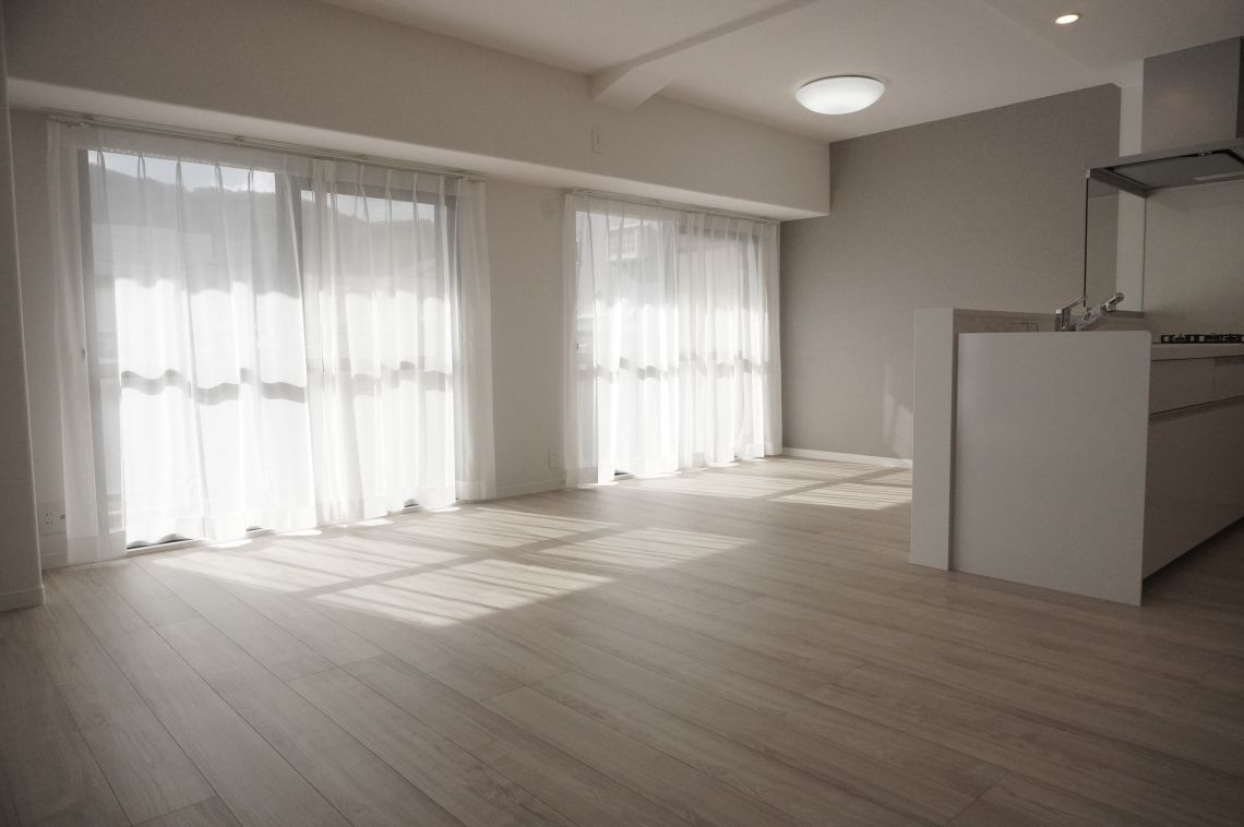 サーパス文化の森二番館リビング