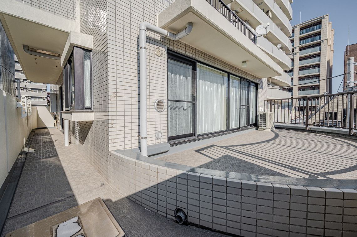 クリオ神奈川新町弐番館バルコニー