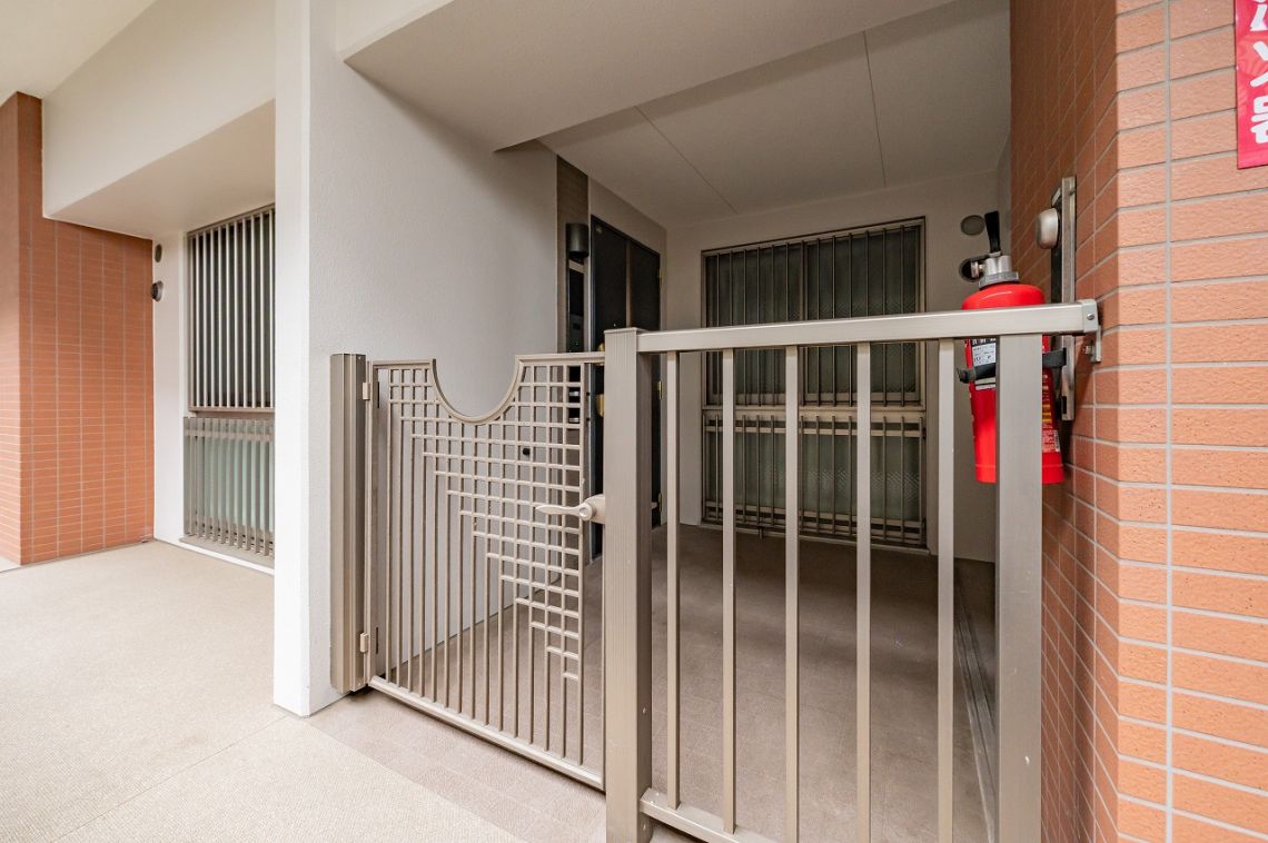 ロータリーパレス藤沢玄関