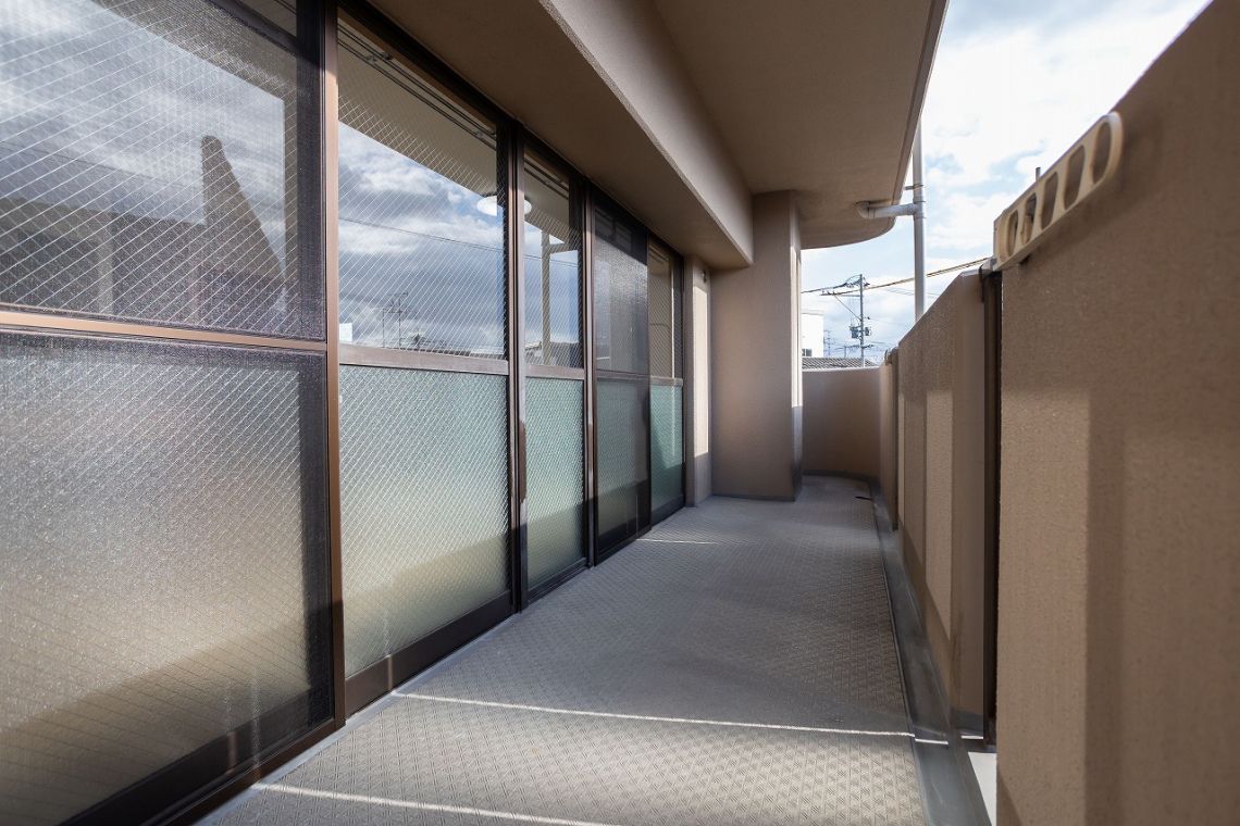 菱和パレス西大寺バルコニー