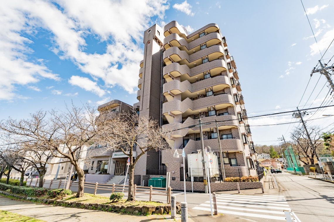 ライオンズマンション京王堀之内現地外観写真