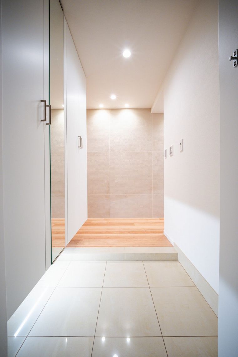 ヴィークタワーＯＳＡＫＡ玄関