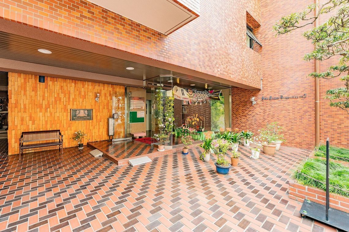 ライオンズマンション神楽坂第３エントランス