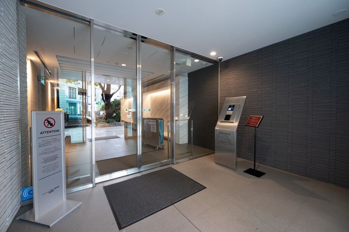 シティハウス東京八重洲通りエントランス