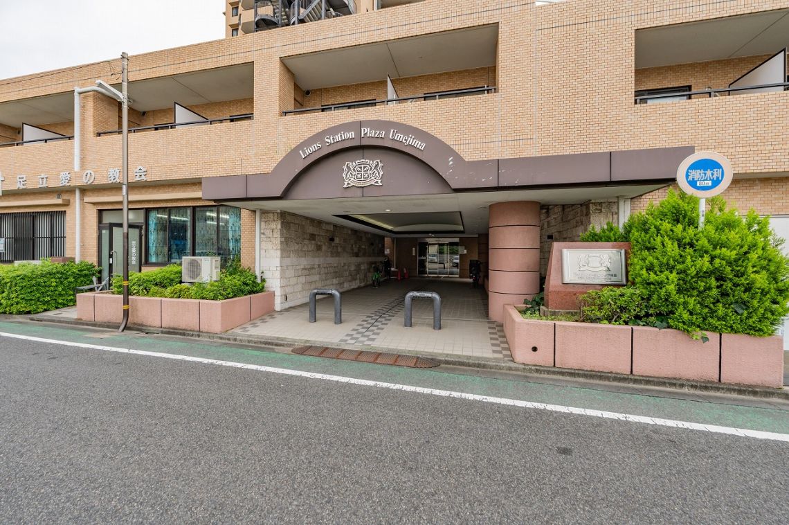 ライオンズステーションプラザ梅島エントランス