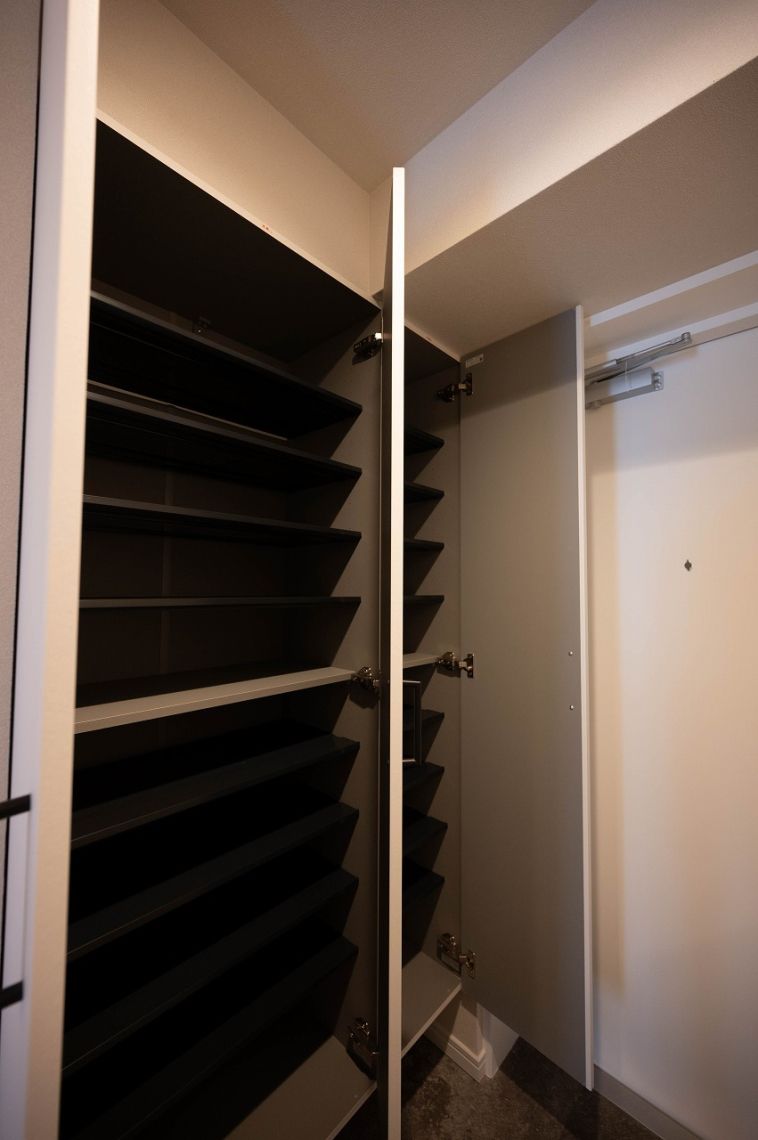 ライオンズタワー片瀬江ノ島収納