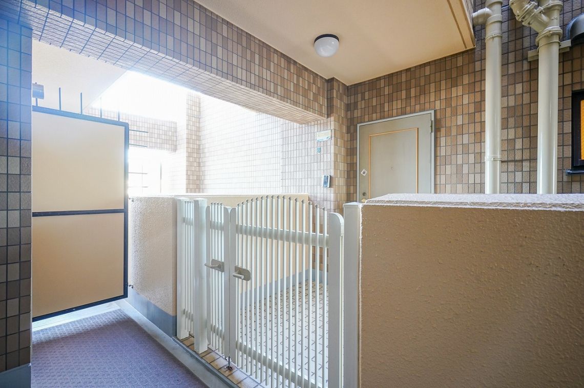 ライオンズマンション須磨マリンビュー玄関