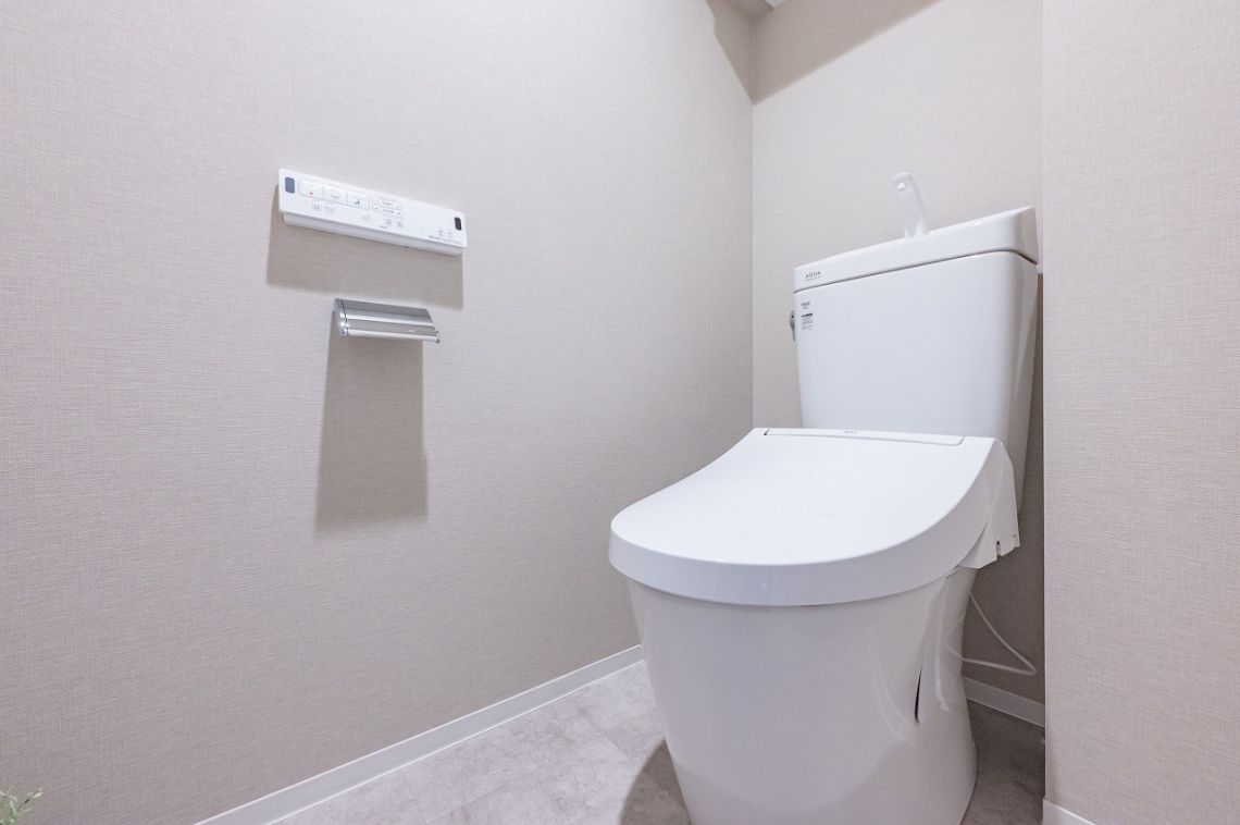 レイディアントシティ向ヶ丘遊園イタリア街区トイレ