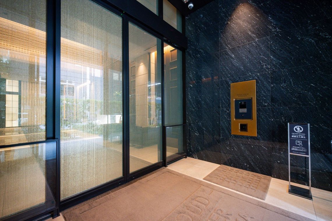 プラウドタワー北浜エントランス