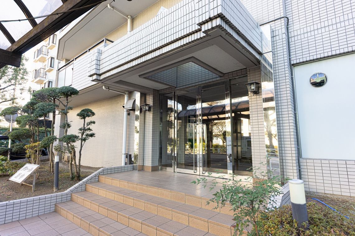 クレール府中エントランス