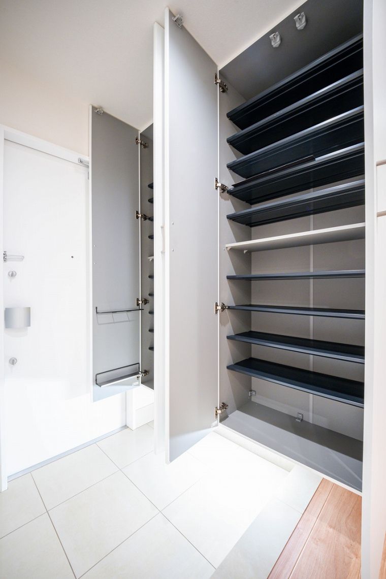 ヴィークタワーＯＳＡＫＡ玄関