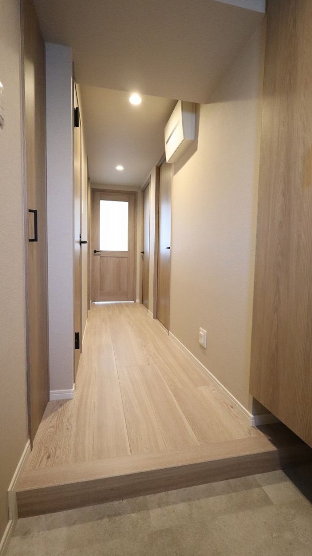 ライオンズヴィアーレ浦和弐番館玄関