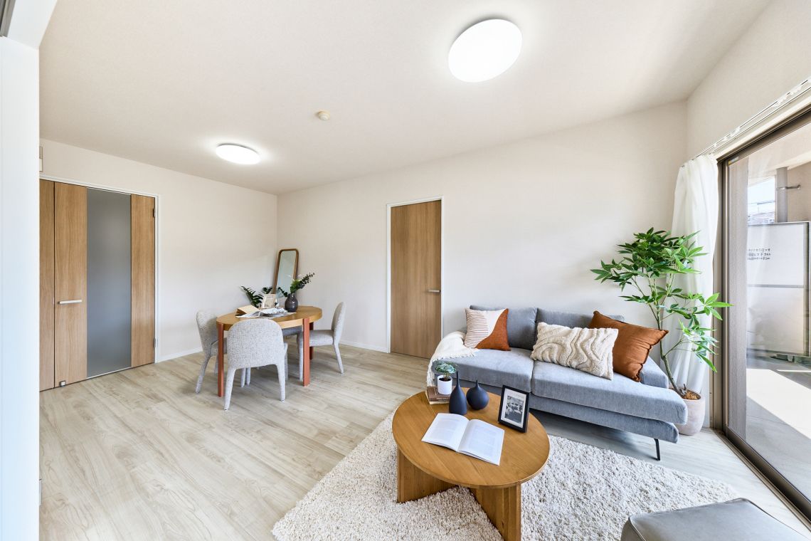 ロイヤルアーク藤崎リビング