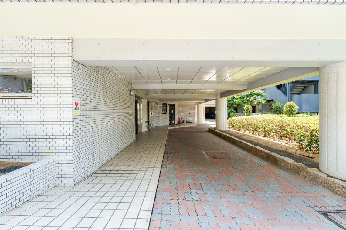 ライオンズマンション西宮高座　Ｂ棟エントランス