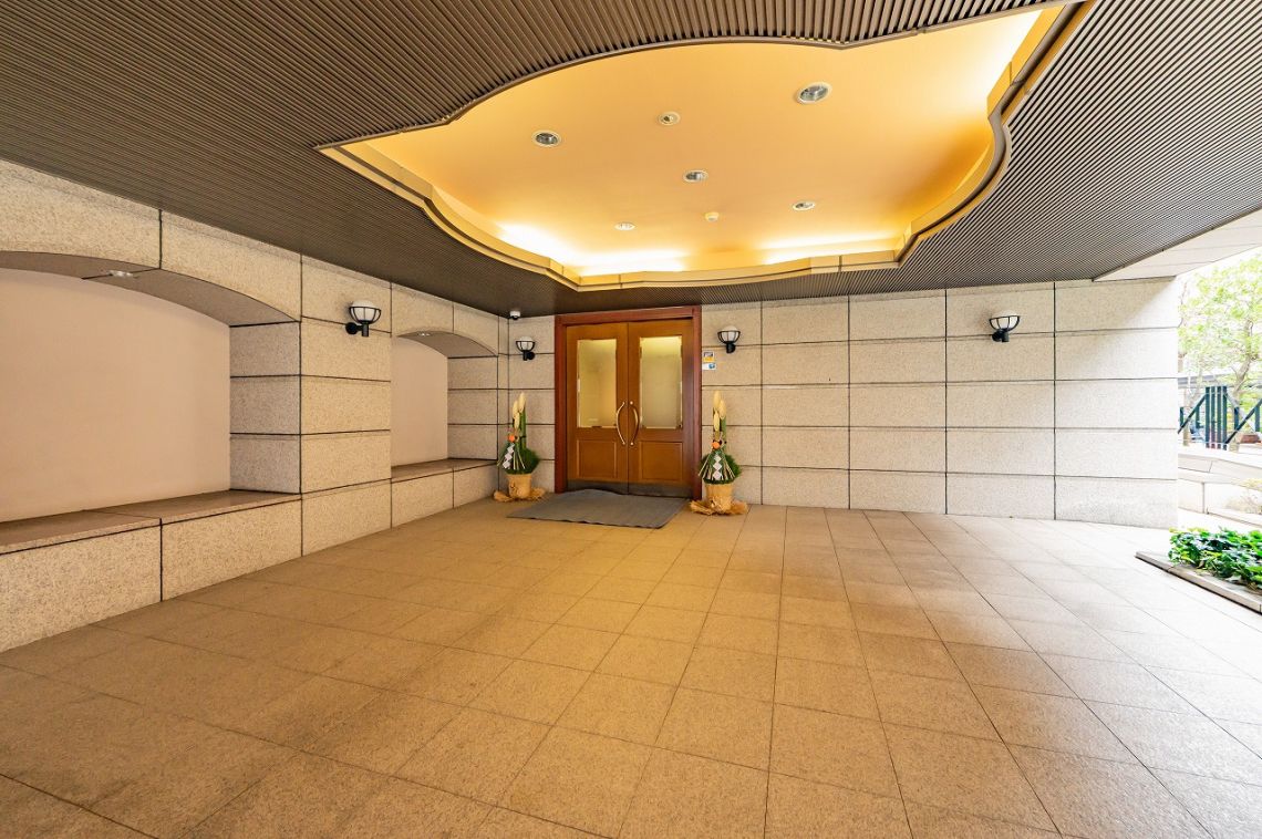 ヴェーゼント赤坂新坂エントランス