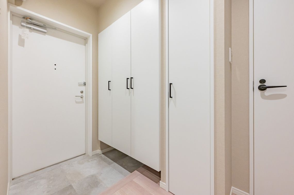 ライオンズマンション浦和常盤玄関