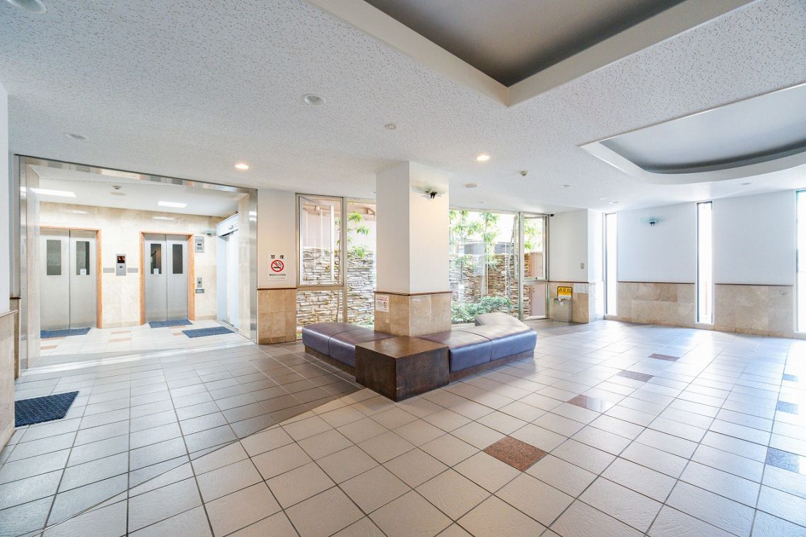 ライオンズマンション住吉川ロビー