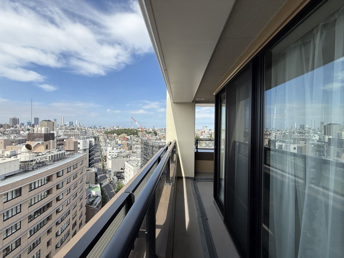 ＴＨＥ　ＴＯＷＥＲ　ＫＯＩＳＨＩＫＡＷＡバルコニー