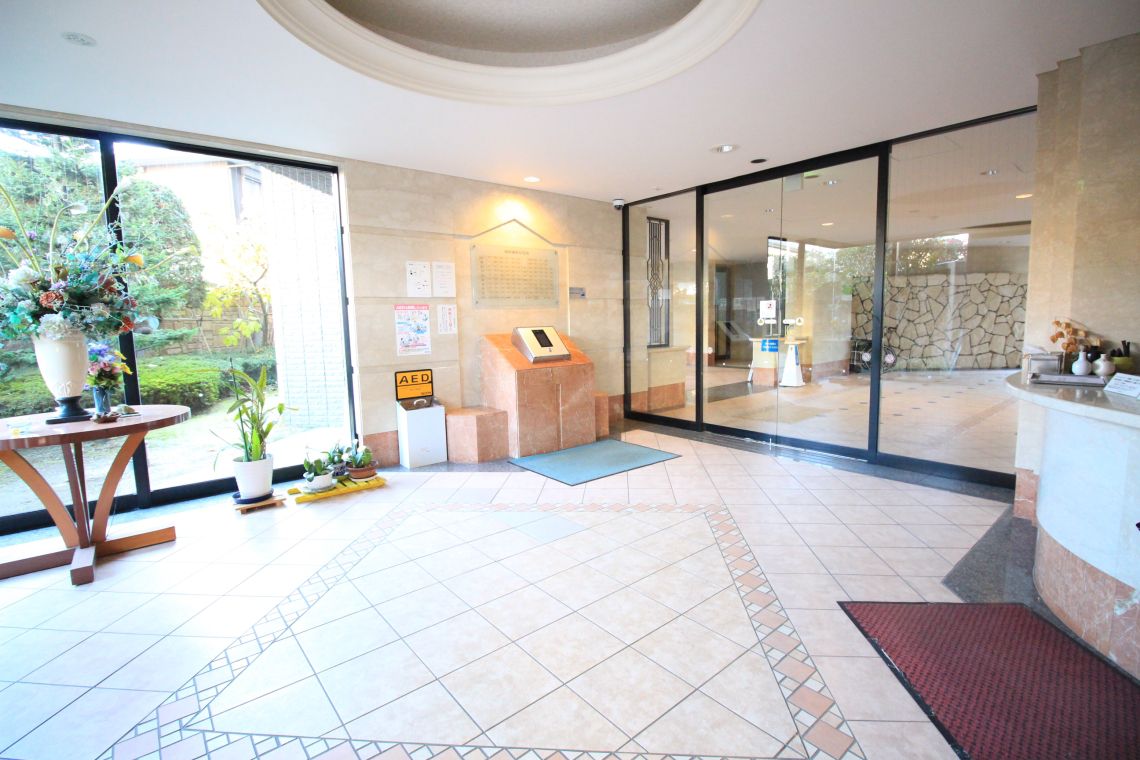 サーパス南大通エントランス