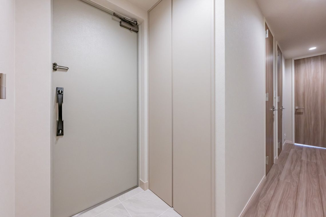 パークシティ中央湊　ザ　タワー玄関