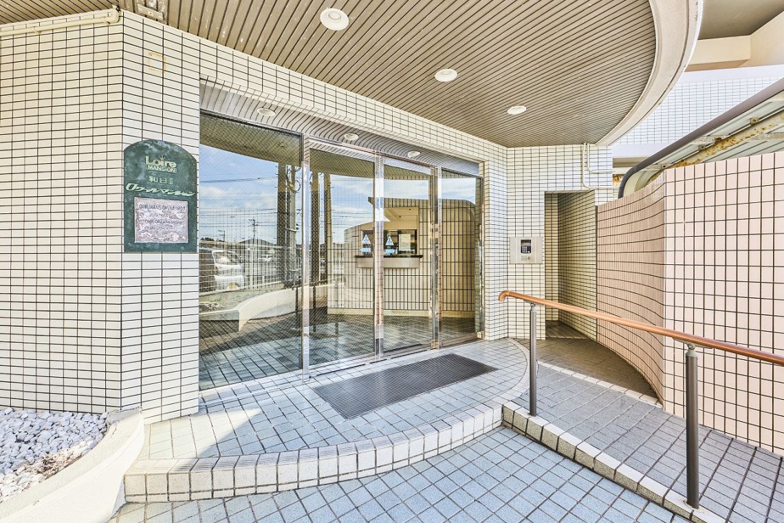 ロワ－ルマンション和白２エントランス