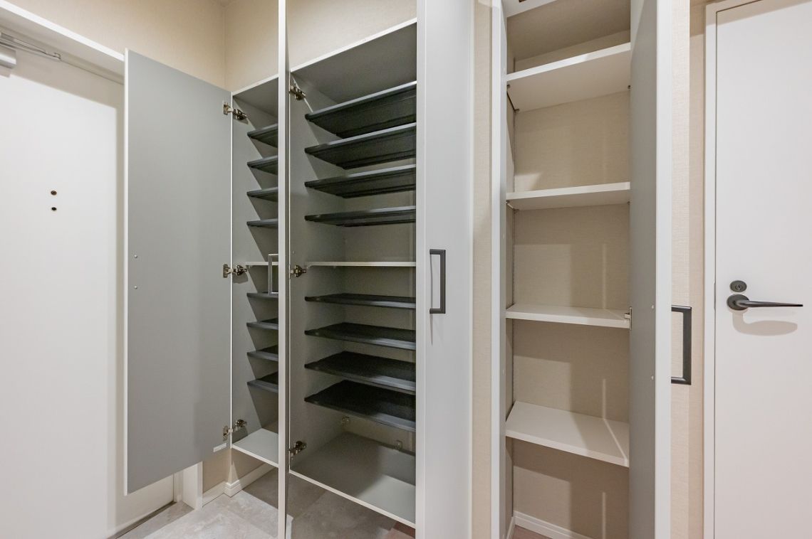 ライオンズマンション浦和常盤収納