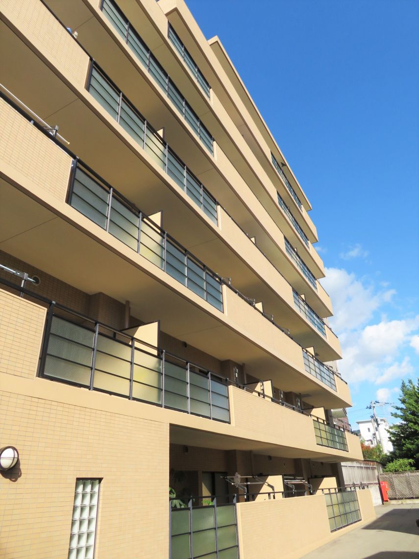 キャピタルプラザ上の橋現地外観写真