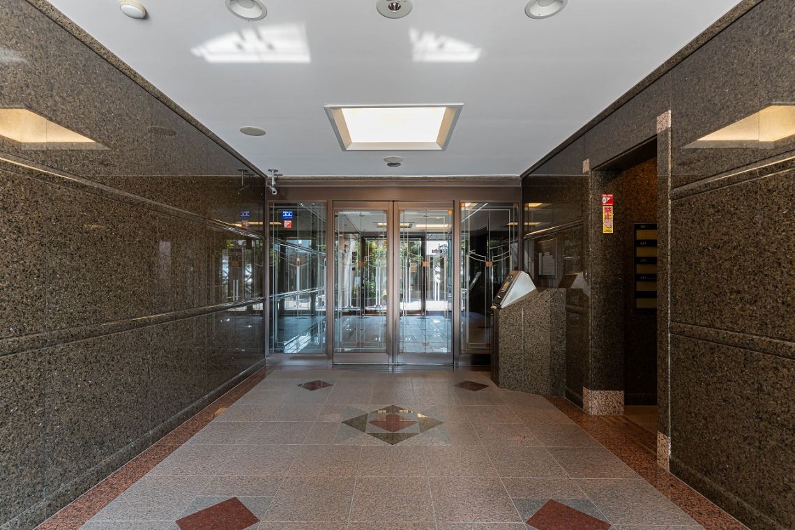 ＮＤＳマンション白壁エントランス