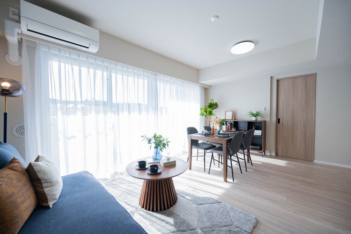 ライオンズステージ鵠沼グランヴァローレリビング