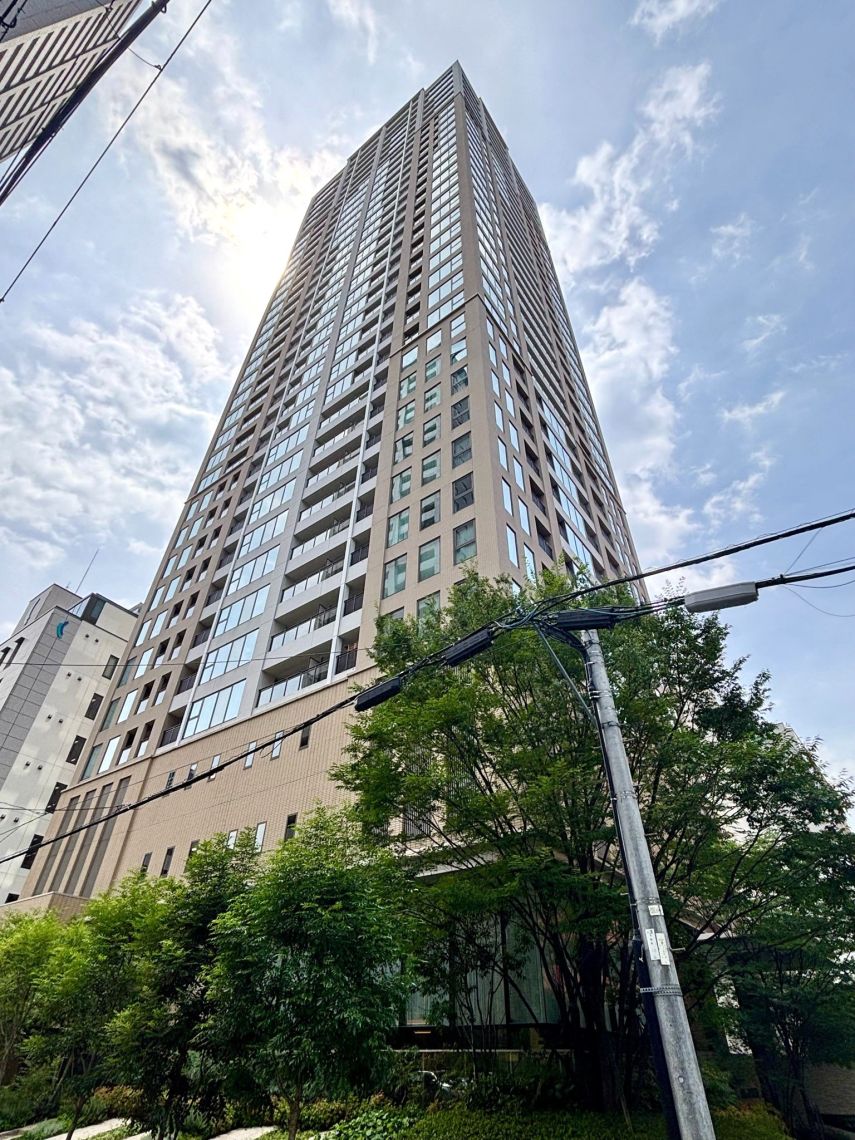 クラッシィタワー淀屋橋現地外観写真