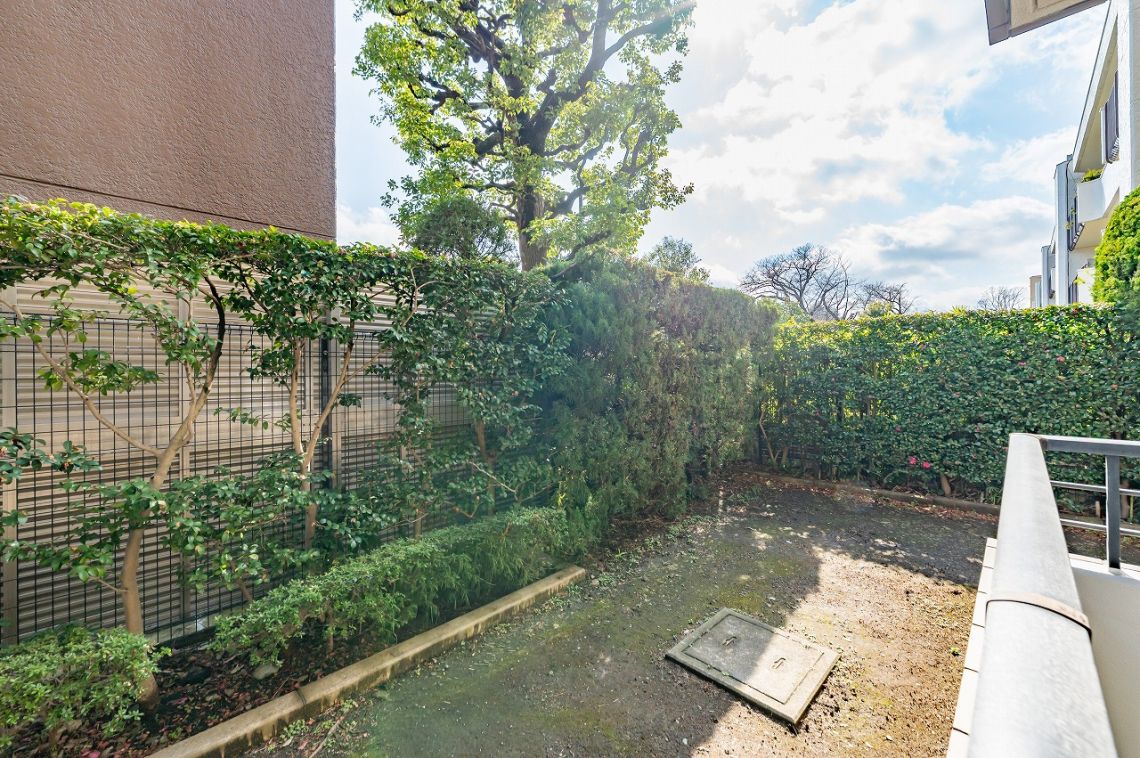 馬事公苑ヒルズバルコニー