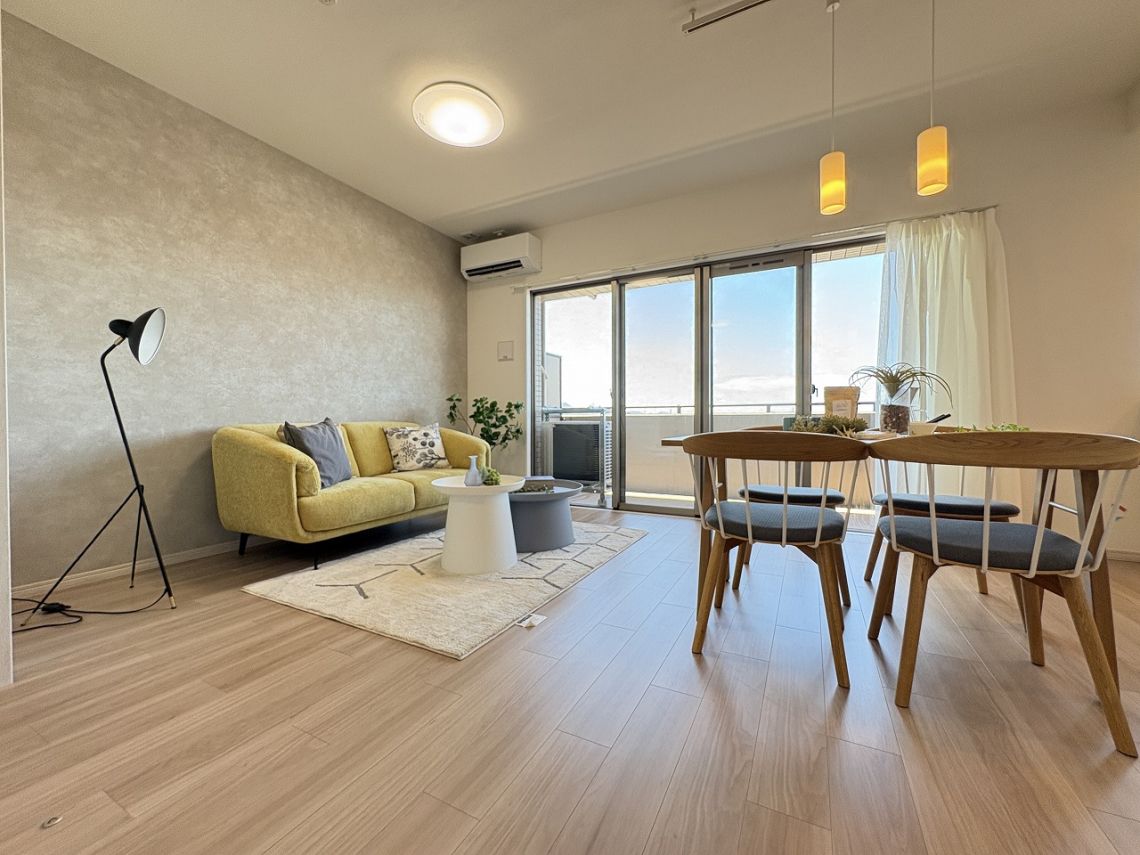 サーパス福富公園リビング