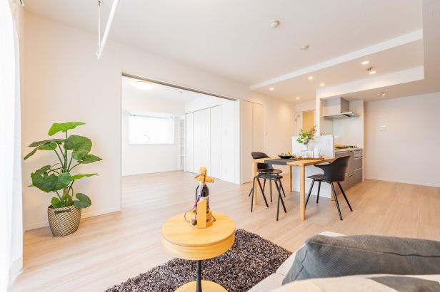 ライオンズヒルズ北寺尾リビング