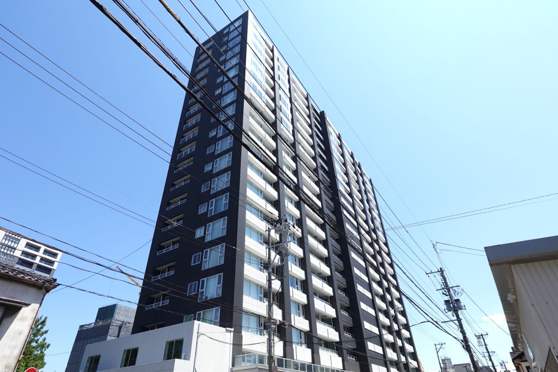 シティタワー西堀現地外観写真