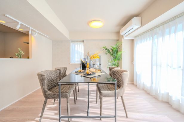 クリオ神奈川新町弐番館リビング