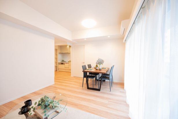 フランシェールつつじヶ丘リビング