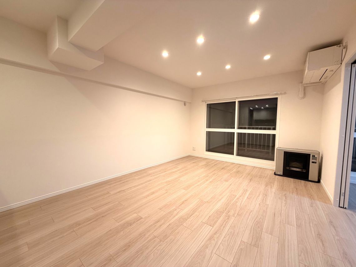 ロピア東区役所前リビング