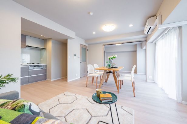 ライオンズガーデン西浦和リビング