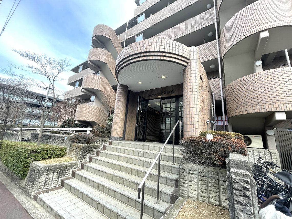 メイゾンときわ台エントランス