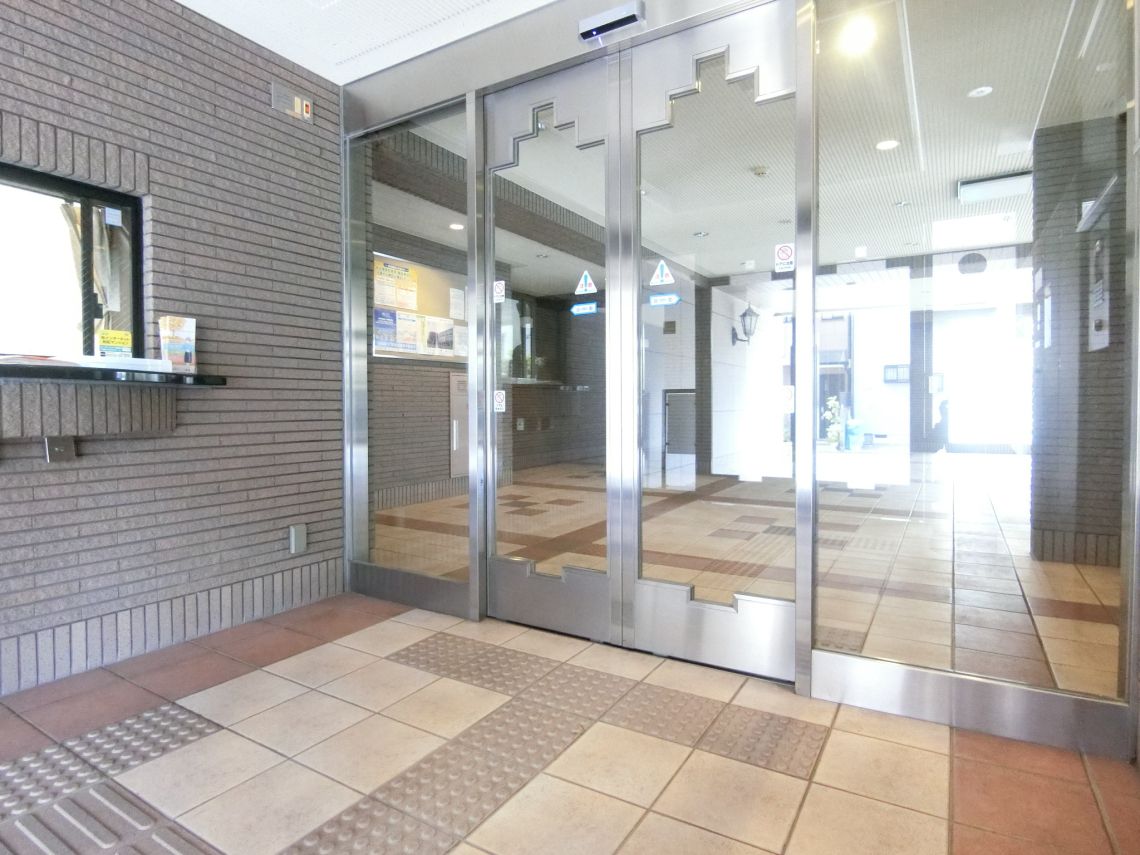 ライオンズマンション西院エントランス