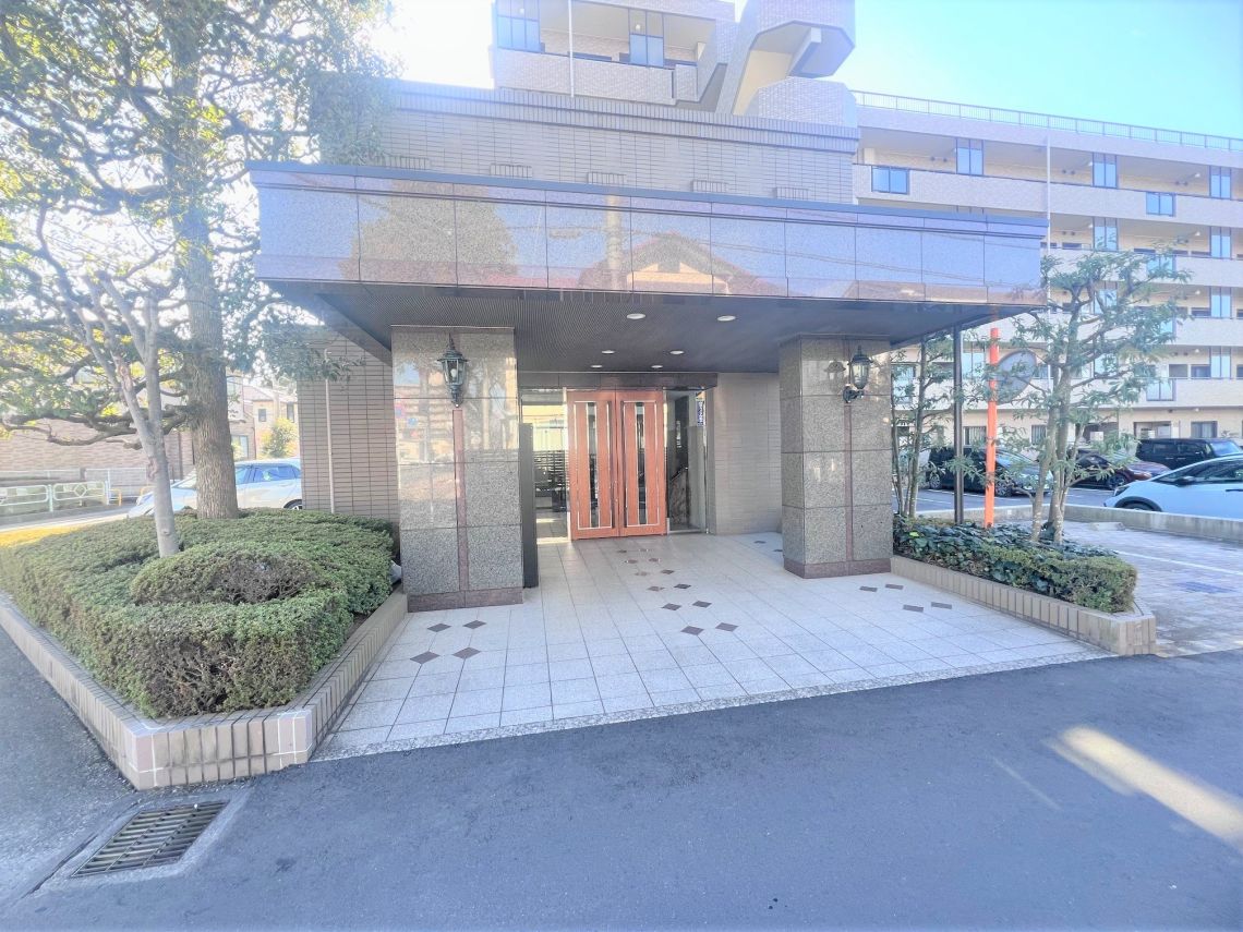 サーパス石井町エントランス