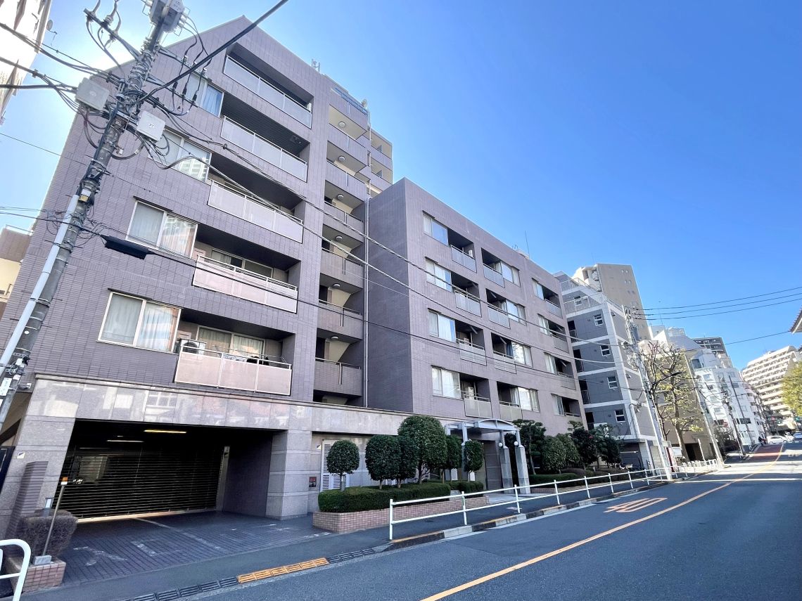 ビラカーサ四谷四丁目現地外観写真